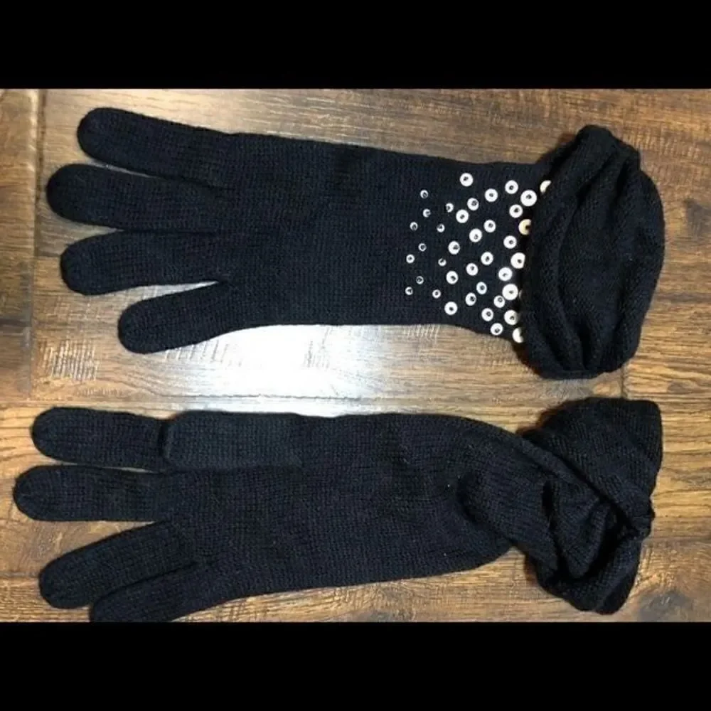 Black vintage wool scrunch glitter gloves where my grandmothers 1950 era